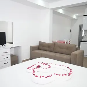  Apartamento Iljo Albania